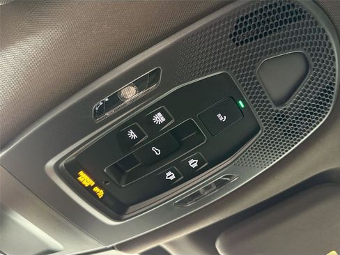 Certified 2025 Porsche Panamera 4 AWD/4WD image 25