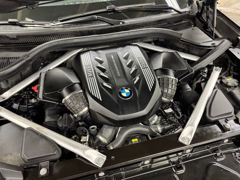 Used 2022 BMW X6 M50i w/ Executive Package AWD/4WD image 45