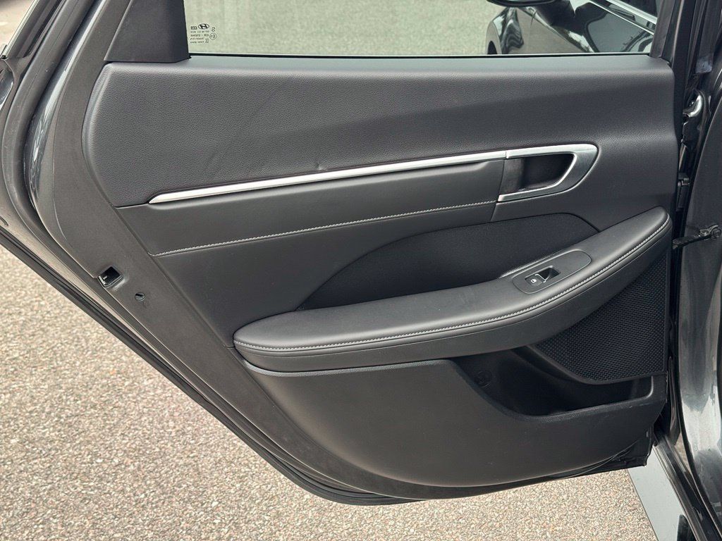 Used 2022 Hyundai Sonata Limited FWD image 20