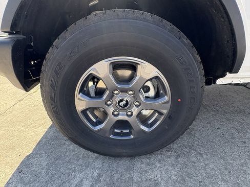 New 2026 Ford Bronco Big Bend image 8