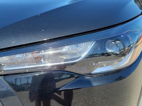 Certified 2024 Toyota Corolla Cross L image 9