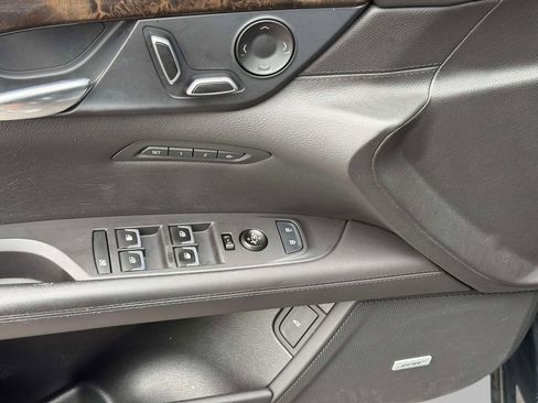 Used 2016 Cadillac CT6 Luxury AWD/4WD image 21
