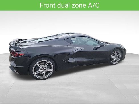 Used 2022 Chevrolet Corvette Stingray Preferred Cpe w/ Z51 Performance Package RWD image 12