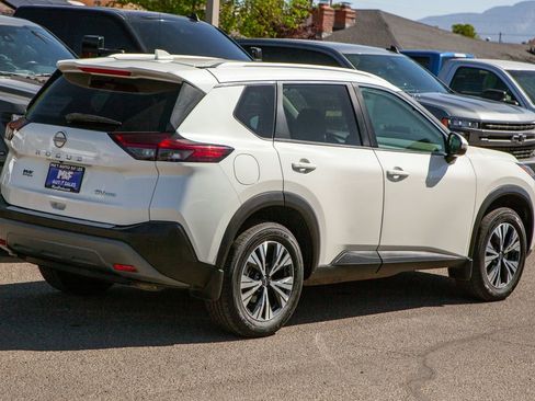 Used 2023 Nissan Rogue SV w/ SV Premium Package AWD/4WD image 5