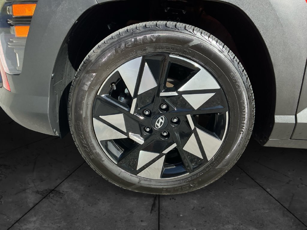 Used 2024 Hyundai Kona SEL FWD image 15