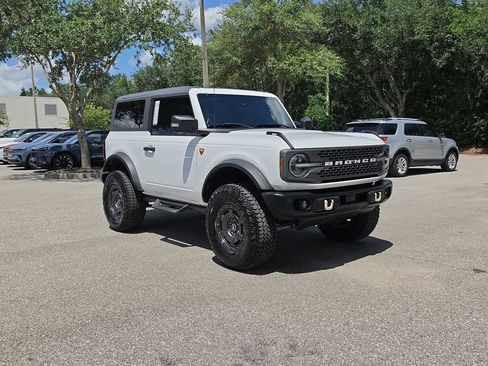 Used 2023 Ford Bronco Badlands AWD/4WD image 2