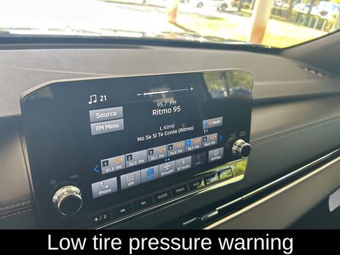 New 2025 Mitsubishi Outlander SEL Black Edition image 7