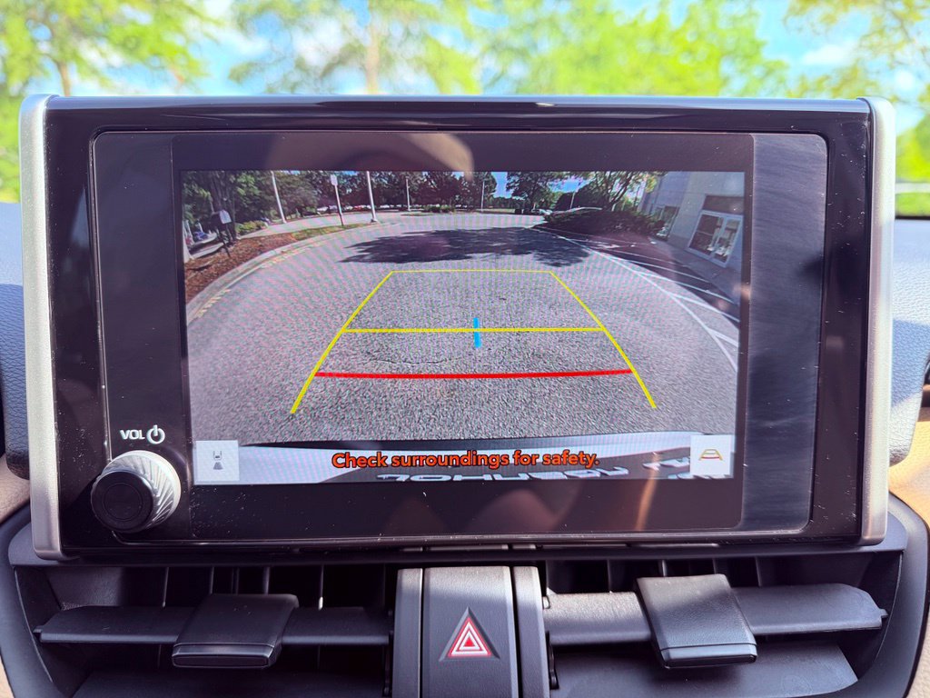 Used 2025 Toyota RAV4 XLE w/ Convenience Package FWD image 22
