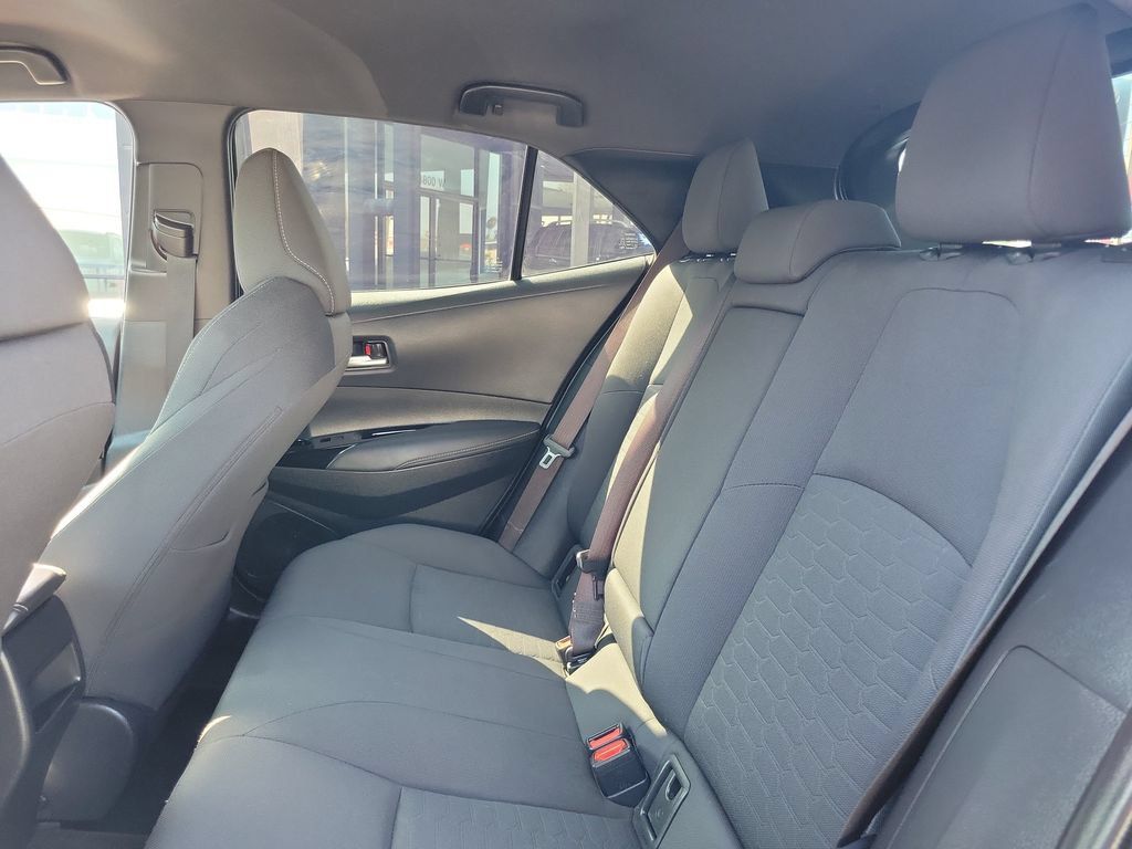 Used 2021 Toyota Corolla SE w/ Carpet Mat Package (TMS) FWD image 13