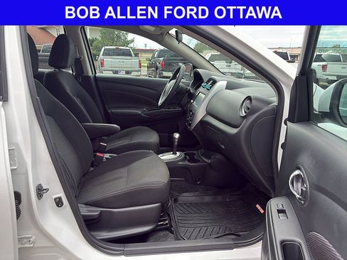 Used 2019 Nissan Versa SV FWD image 12