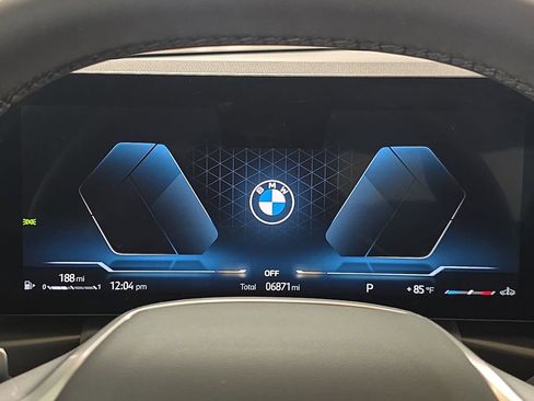 Used 2025 BMW 330i Sedan w/ Convenience Package RWD image 22