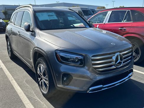 New 2026 Mercedes-Benz GLB 250 4MATIC image 2