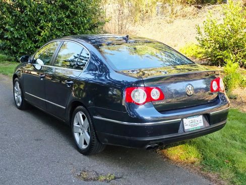 Used 2008 Volkswagen Passat Komfort FWD image 3