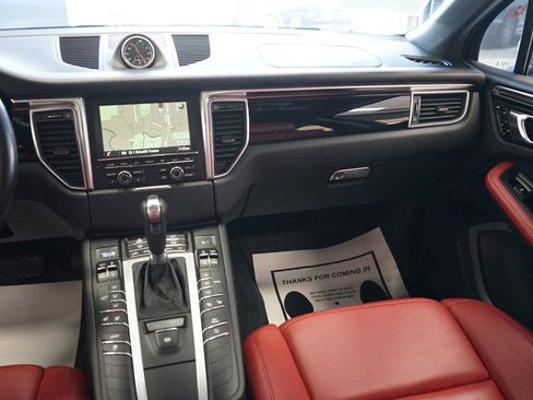 Used 2015 Porsche Macan S w/ Premium Package Plus image 14