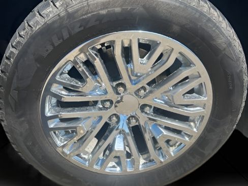 Used 2019 Chevrolet Tahoe Premier w/ Max Trailering Package AWD/4WD image 29