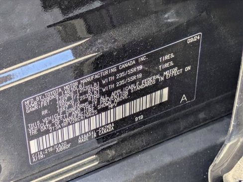 Used 2024 Toyota RAV4 XLE Premium AWD/4WD image 17