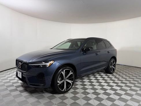 Used 2023 Volvo XC60 B6 Ultimate w/ Protection Package Premier AWD/4WD image 3