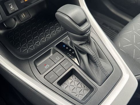 New 2025 Toyota RAV4 XLE image 19