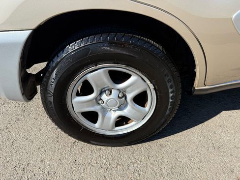Used 2005 Toyota RAV4 2WD image 28