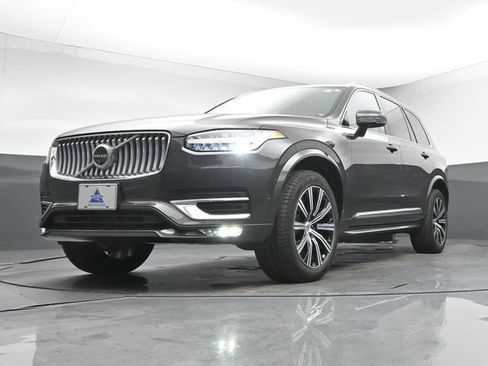 Used 2024 Volvo XC90 B5 Plus w/ Protection Package AWD/4WD image 12