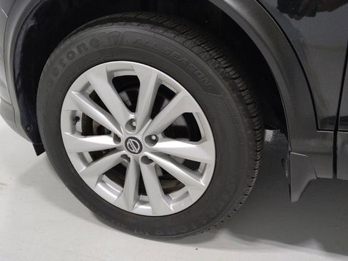 Used 2019 Nissan Rogue Sport SV w/ All-Weather Package AWD/4WD image 31