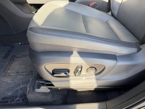 Used 2023 Lexus RZ 450e Premium image 27