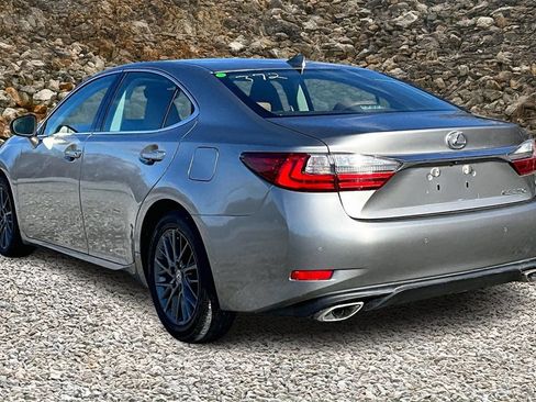 Used 2018 Lexus ES 350 image 11