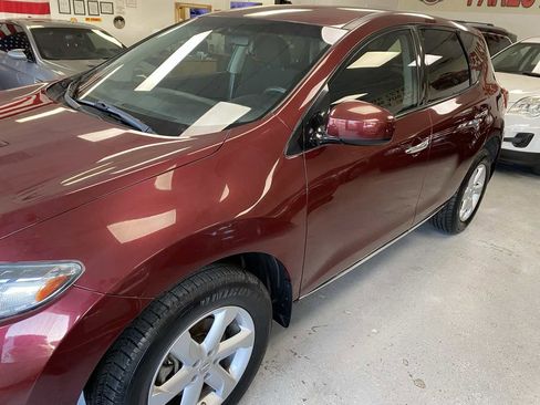 Used 2010 Nissan Murano S image 4