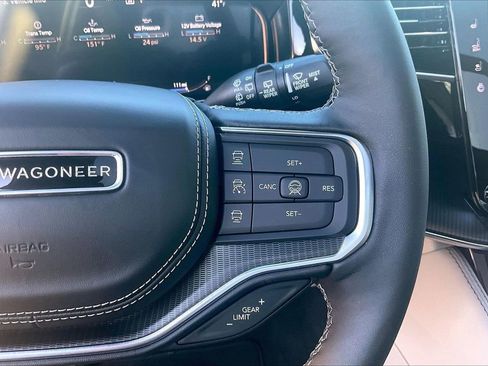 New 2026 Jeep Grand Wagoneer Summit w/ Premium Group III image 33