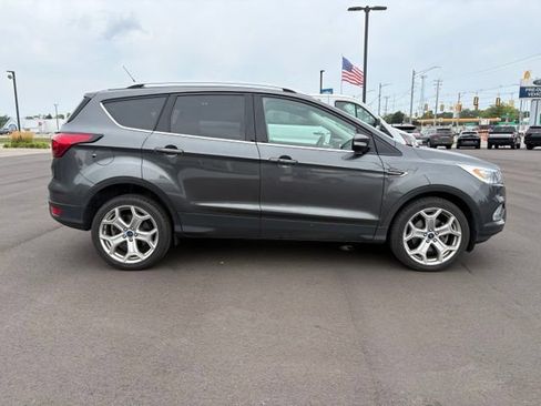 Used 2019 Ford Escape Titanium AWD/4WD image 9