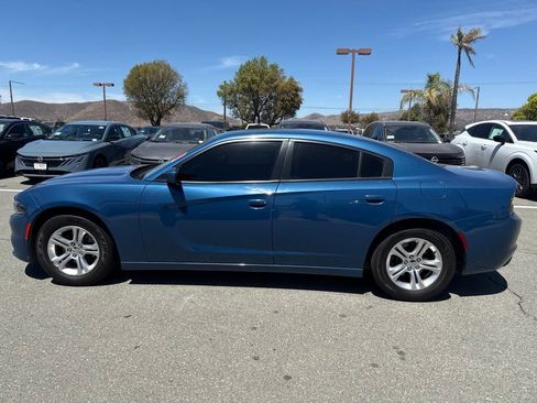 Used 2021 Dodge Charger SXT RWD image 5