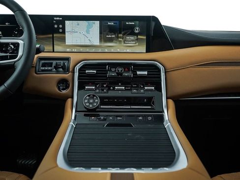 New 2026 Nissan Armada Platinum Reserve w/ Convenience Package image 17