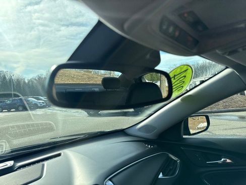 Used 2024 Chevrolet Malibu LT image 25