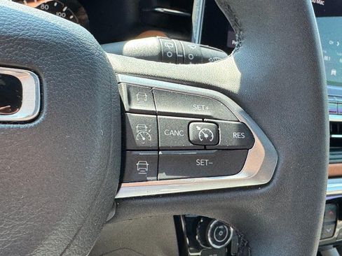 Used 2023 Jeep Compass Limited AWD/4WD image 19