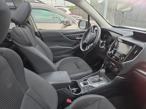 Used 2023 Subaru Forester Premium AWD/4WD image 8