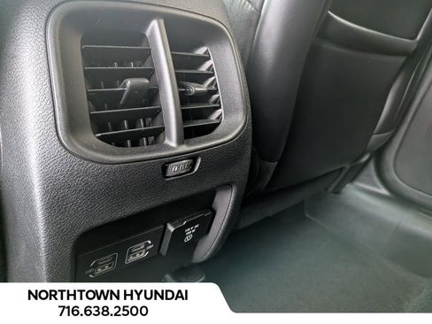Used 2021 Jeep Cherokee Limited image 36