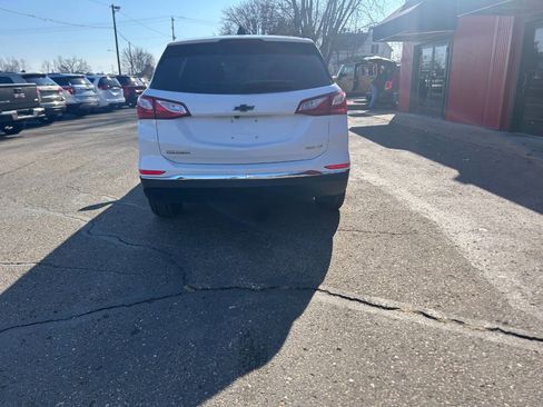 Used 2018 Chevrolet Equinox LT image 17