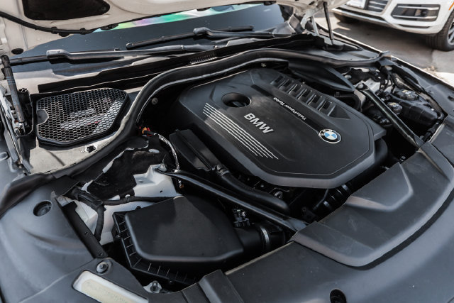 Used 2017 BMW 740i RWD image 72