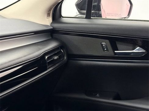 Used 2022 Lincoln Nautilus FWD w/ Premium Package image 30