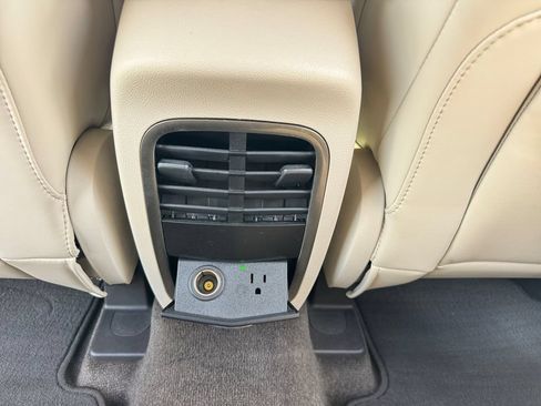 Used 2017 Lincoln MKC Reserve FWD image 29