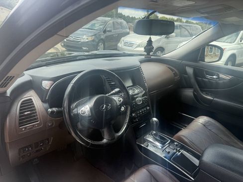 Used 2011 INFINITI FX35 AWD w/ Premium Pkg image 18