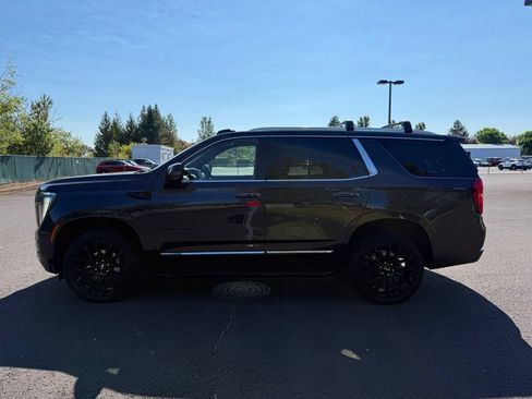 Used 2025 GMC Yukon Elevation AWD/4WD image 4