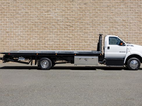 Used 2018 Ford F650 2WD Regular Cab Super Duty image 20