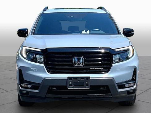 Certified 2024 Honda Passport Black Edition image 4