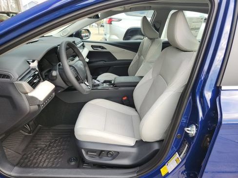 New 2026 Toyota Camry XLE AWD/4WD image 18