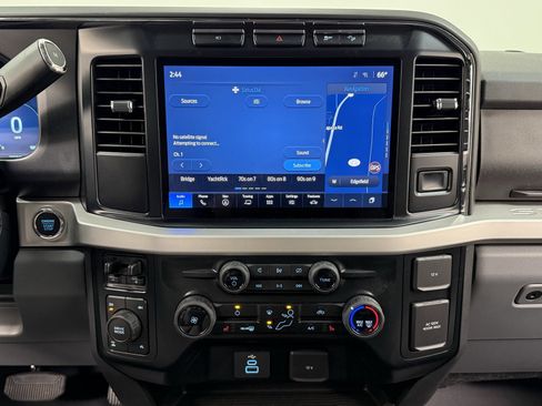 Used 2024 Ford F250 XLT w/ XLT Premium Package image 27