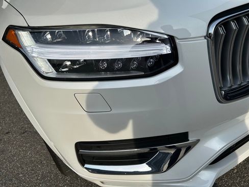 Certified 2024 Volvo XC90 B5 Plus image 5