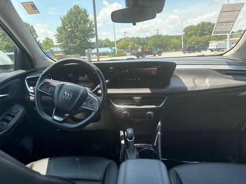 Used 2024 Buick Encore GX Sport Touring AWD/4WD image 10