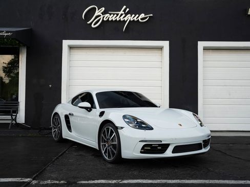 Used 2019 Porsche 718 Cayman w/ Sport Chrono Package RWD image 1