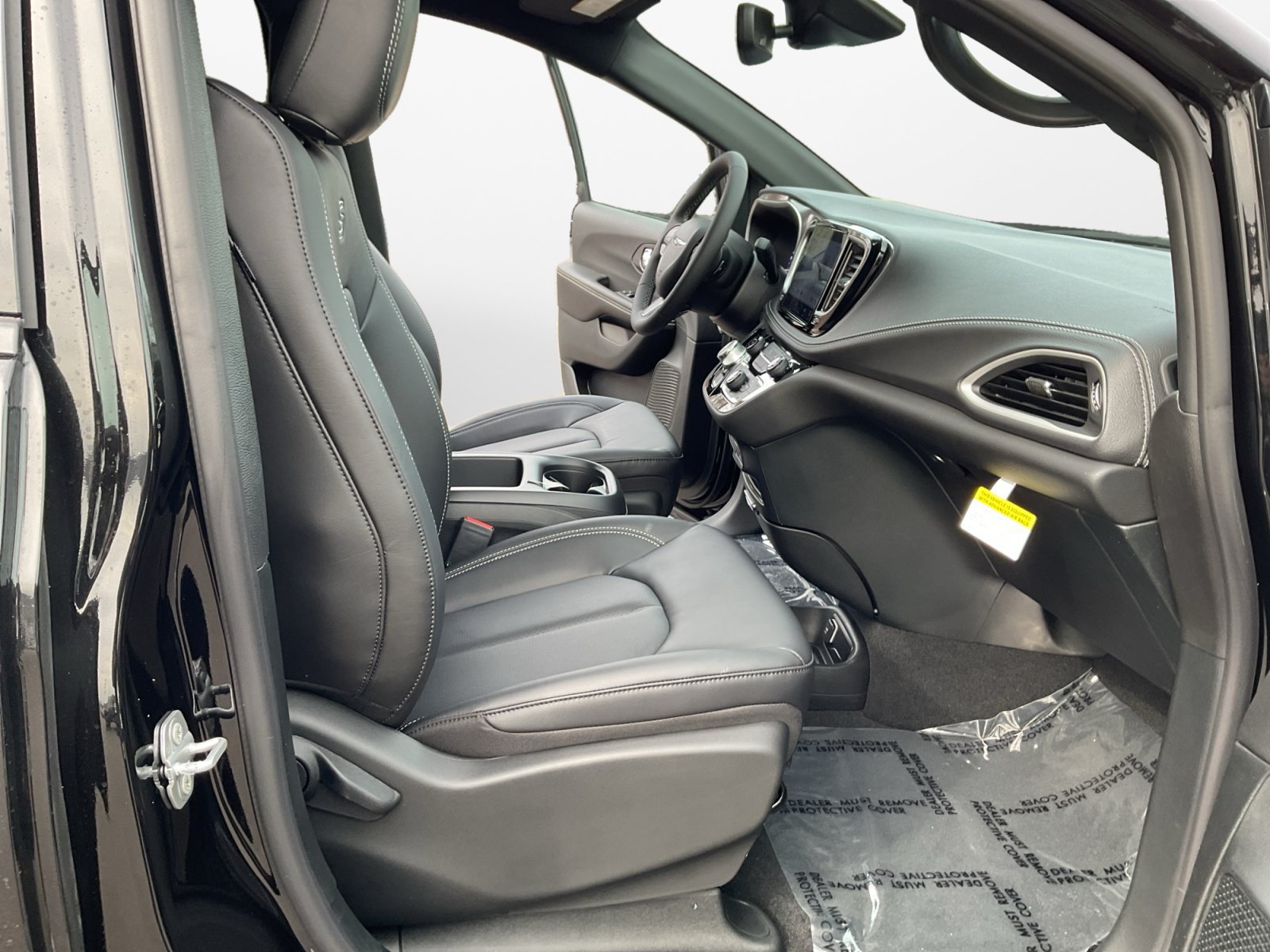 New 2026 Chrysler Pacifica Select w/ S Appearance Package AWD/4WD image 19